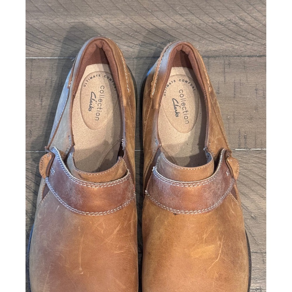 Clarks Collection Womens 11 Tan Leather Slip On Loafers Hook Loop Strap 26162337 - Picture 3 of 8